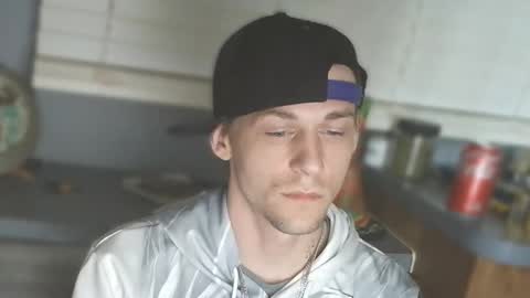 krytiar1992 online show from 11-12-25, 08:37