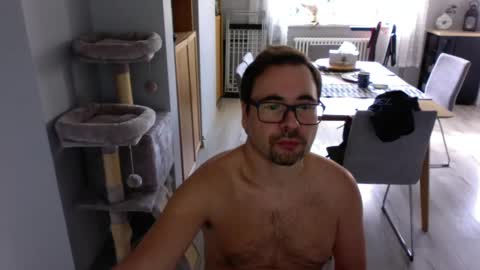 Snapshot of krzysztof1977 chatting on 10-06-25, 10:02 krzysztof1977 online show from 10-06-25, 10:02