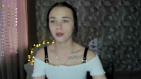 Ksenia online show from 12-14-25, 10:42