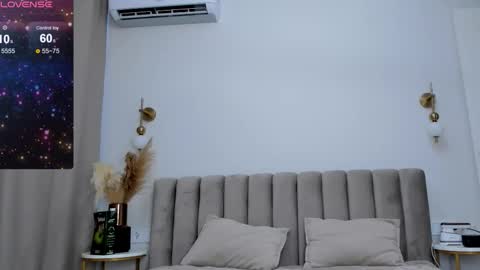 Lady online show from 09-12-25, 12:16