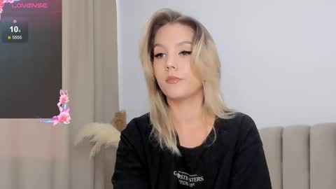 Lady online show from 09-23-25, 01:36