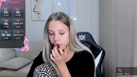 Lady online show from 10-06-25, 02:36