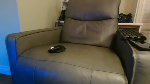 Snapshot of kt12369 chatting on 07-16-26, 06:41 Kevin online show from 07-16-26, 06:41