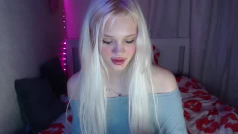 Emilia online show from 02-26-25, 11:26