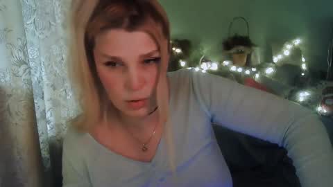 Annika  MTF ts post -op online show from 02-09-25, 11:14