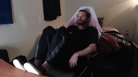 Kuggy online show from 11-19-25, 10:21