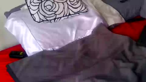 Snapshot of kung_furious chatting on 06-15-26, 07:05 Ohm. online show from 06-15-26, 07:05