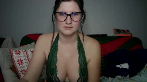 Snapshot of kunzitegoddess chatting on 12-01-24, 10:53 Samantha online show from 12-01-24, 10:53