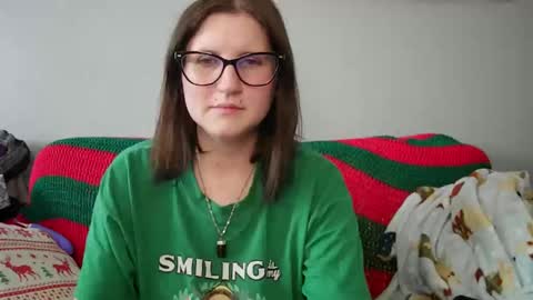 Snapshot of kunzitegoddess chatting on 12-17-24, 09:16 Samantha online show from 12-17-24, 09:16