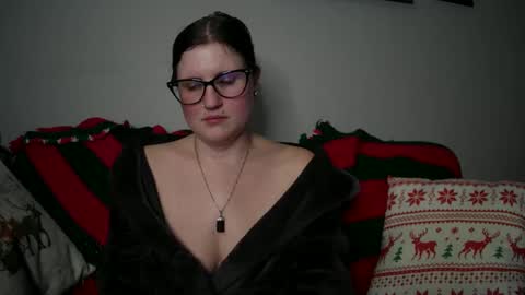 Snapshot of kunzitegoddess chatting on 12-24-24, 11:33 Samantha online show from 12-24-24, 11:33