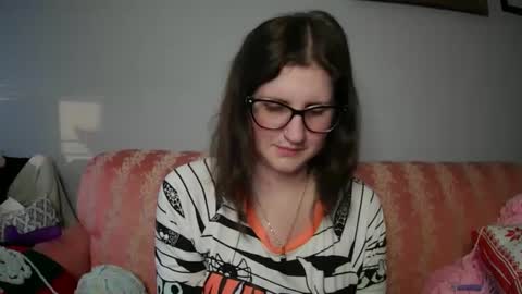 Snapshot of kunzitegoddess chatting on 12-29-24, 10:25 Samantha online show from 12-29-24, 10:25