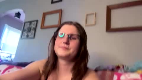 Snapshot of kunzitegoddess chatting on 02-09-25, 07:52 Samantha online show from 02-09-25, 07:52