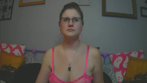 Snapshot of kunzitegoddess chatting on 02-27-25, 01:27 Samantha online show from 02-27-25, 01:27