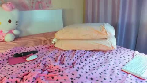 Anna online show from 11-15-25, 02:20