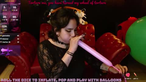 Snapshot of kureiji_fetish chatting on 12-14-24, 02:53 Fetiche Woman online show from 12-14-24, 02:53
