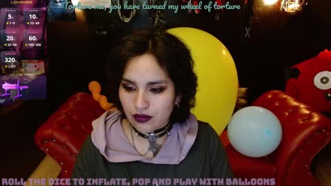 Snapshot of kureiji_fetish chatting on 12-18-24, 07:04 Fetiche Woman online show from 12-18-24, 07:04