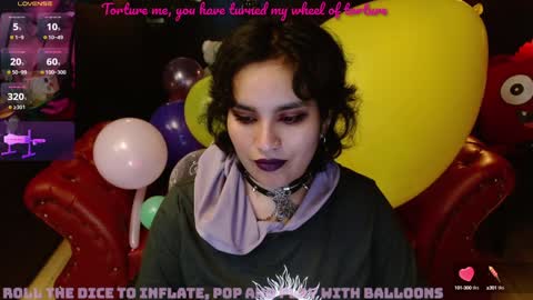 Snapshot of kureiji_fetish chatting on 12-21-24, 07:13 Fetiche Woman online show from 12-21-24, 07:13