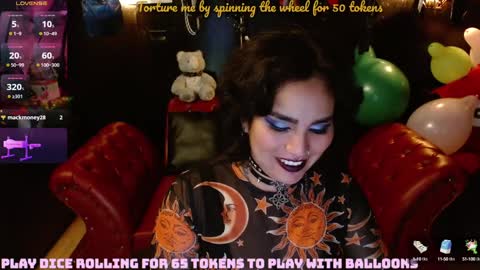 Snapshot of kureiji_fetish chatting on 01-28-25, 05:11 Fetiche Woman online show from 01-28-25, 05:11