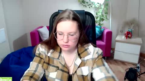 kuri_u online show from 01-16-26, 09:35