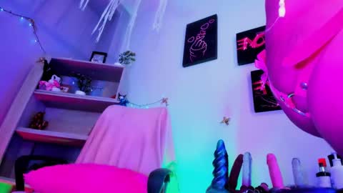 Snapshot of kuromi_bush chatting on 03-01-26, 09:00 IM KUROMI - MY NEXT STREAM - SATURDAY- 31 JANUARY 2026 - 10PM EST DONT MISS IT online show from 03-01-26, 09:00