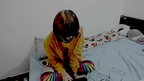 Snapshot of kurtabyss chatting on 04-11-26, 07:45 Kurt online show from 04-11-26, 07:45