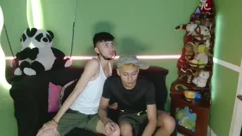 Snapshot of kurtwillms chatting on 12-02-25, 12:05 kurtwillms online show from 12-02-25, 12:05