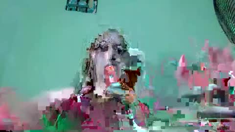 Kween online show from 12-30-24, 09:08