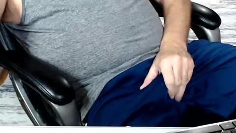 Snapshot of kwib34 chatting on 09-27-25, 10:09 kwib34 online show from 09-27-25, 10:09