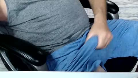 Snapshot of kwib34 chatting on 10-05-25, 10:02 kwib34 online show from 10-05-25, 10:02