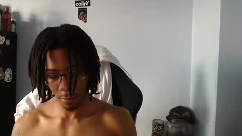 Snapshot of kwonder78 chatting on 01-11-26, 04:12 kwonder78 online show from 01-11-26, 04:12