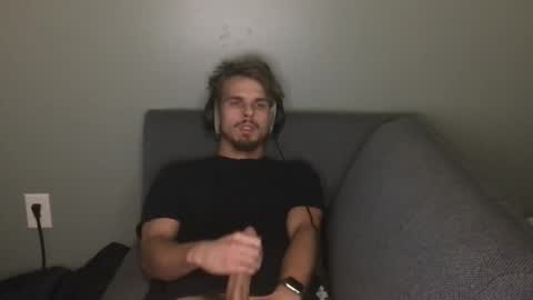 Snapshot of kxng222 chatting on 10-29-25, 07:21 kxng222 online show from 10-29-25, 07:21