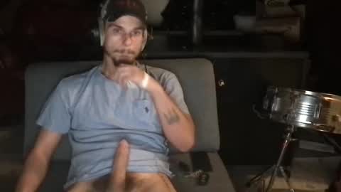 Snapshot of kxng222 chatting on 11-14-25, 08:24 kxng222 online show from 11-14-25, 08:24