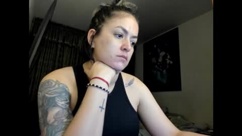 Snapshot of kyhara chatting on 01-13-26, 12:16 kyhara online show from 01-13-26, 12:16