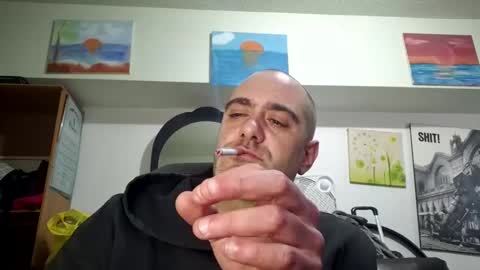 Snapshot of kyle67527 chatting on 11-11-25, 04:29 kyle67527 online show from 11-11-25, 04:29