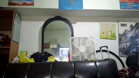 Snapshot of kyle67527 chatting on 11-22-25, 05:45 kyle67527 online show from 11-22-25, 05:45