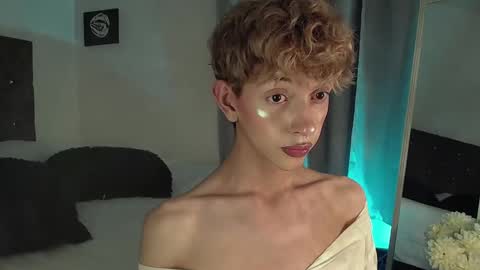 Kyle Cooper online show from 12-22-24, 04:06