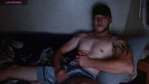 Snapshot of kylechat chatting on 10-06-25, 06:44 Kyle chat online show from 10-06-25, 06:44