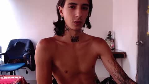 Snapshot of kyleer77 chatting on 03-10-25, 04:57 kyleer77 online show from 03-10-25, 04:57