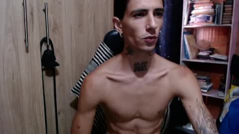 Snapshot of kyleer77 chatting on 06-08-26, 03:45 kyleer77 online show from 06-08-26, 03:45