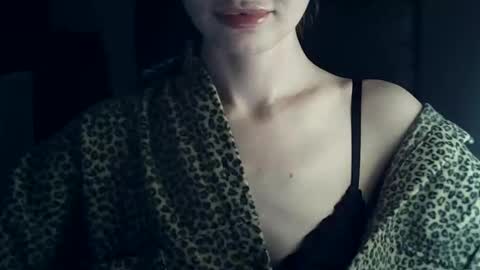 KyleeSilkk online show from 10-08-25, 05:10