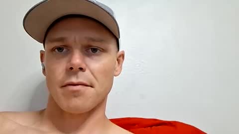 Snapshot of kylespade727 chatting on 10-02-25, 07:43 Thickcock813 online show from 10-02-25, 07:43