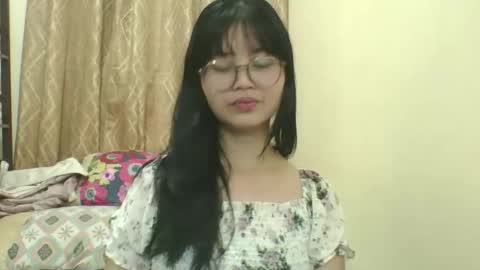 its me KYLIE online show from 11-26-25, 10:00