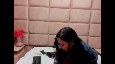 kylie_bloom online show from 11-27-25, 09:17