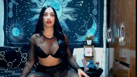 kylie online show from 10-12-25, 07:46