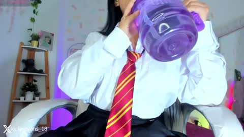 Kylie online show from 02-04-25, 03:15