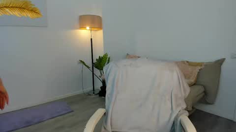 Snapshot of kylie_kathy chatting on 04-29-26, 05:30 Kylie online show from 04-29-26, 05:30