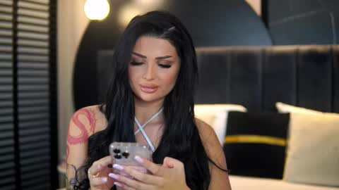 Kylie online show from 02-22-26, 08:18