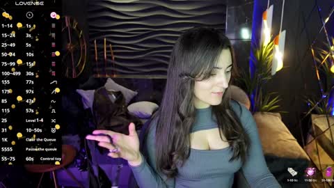 Kylie online show from 01-31-25, 05:40