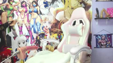 Snapshot of kylie_moan chatting on 09-17-25, 09:33 KYLIE online show from 09-17-25, 09:33