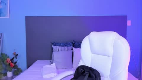 Kylie Reyes  online show from 12-17-24, 07:26